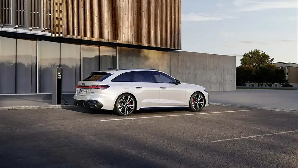 Audi A5 Avant e-hybrid quattro 220 kW S tronic